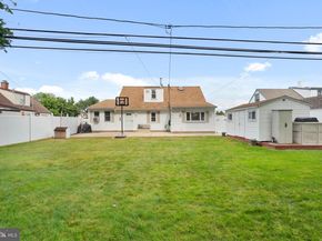 11003 Stevens Road, Philadelphia PA 19116