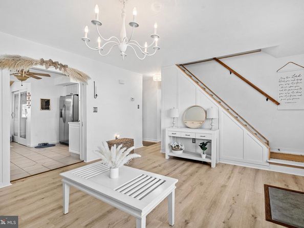 11003 Stevens Road, Philadelphia PA 19116