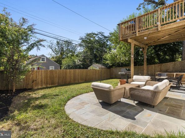 2915 Meadow Lane, Falls Church VA 22042