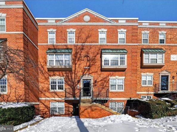 3805 Porter Street NW 201, Washington DC 20016