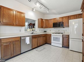 486 Cedar Hollow Drive, Yardley PA 19067