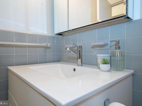 1900 John F Kennedy Boulevard 818, Philadelphia PA 19103