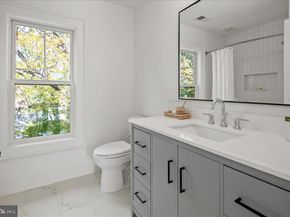 915 N Irving Street, Arlington VA 22201