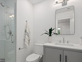 915 N Irving Street, Arlington VA 22201