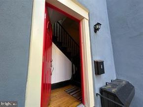 1028 Pine Street 4, Philadelphia PA 19107