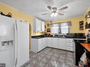2832 Finley Avenue, Bensalem PA 19020