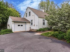 2305 Triebel Road, Abington PA 19001