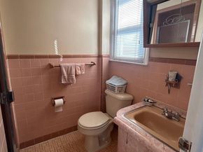 8572 Benton Avenue, Philadelphia PA 19152