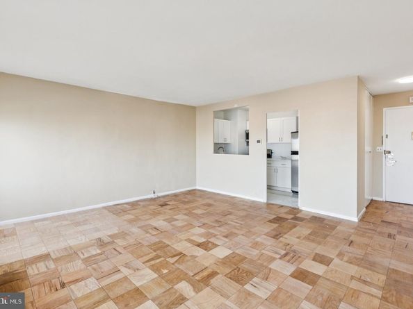 200 Locust Street 9CN, Philadelphia PA 19106