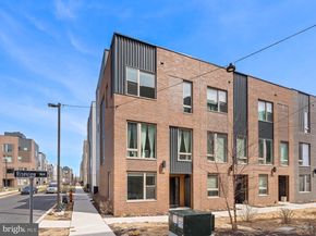 3201 Riseview Walk, Philadelphia PA 19125