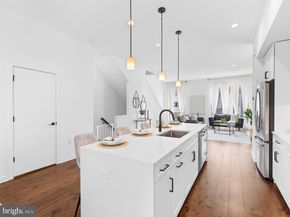 3201 Riseview Walk, Philadelphia PA 19125