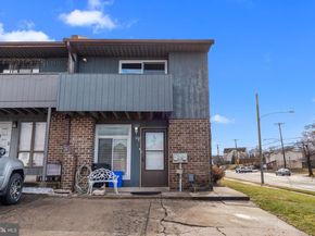 600 Hazell Lane, Philadelphia PA 19116