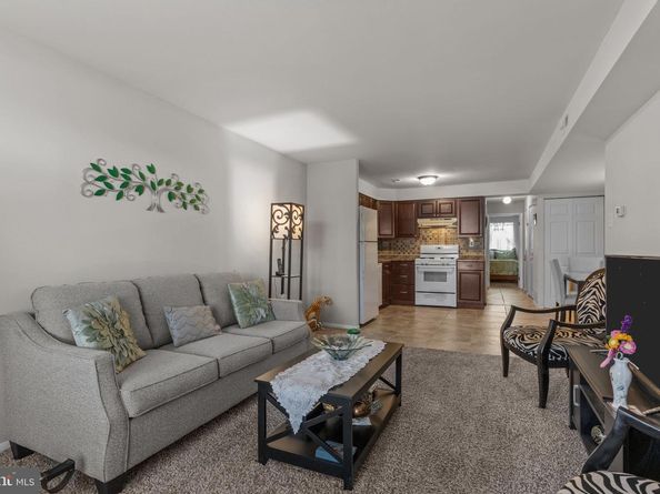 600 Hazell Lane, Philadelphia PA 19116