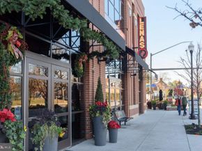 624 Pulman Place, Alexandria VA 22305