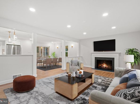 624 Pulman Place, Alexandria VA 22305