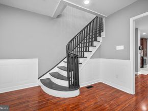 558 E Locust Avenue, Philadelphia PA 19144