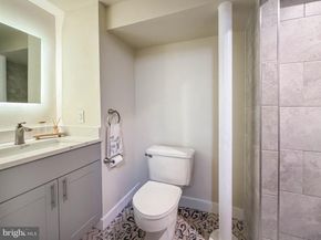 60 Caledonia Drive, Warminster PA 18974