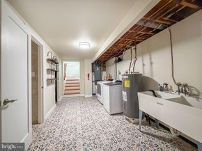 60 Caledonia Drive, Warminster PA 18974