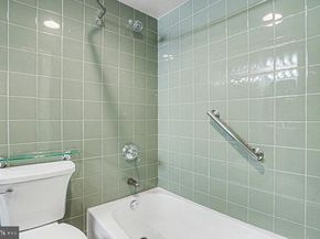 301 Race Street 101, Philadelphia PA 19106