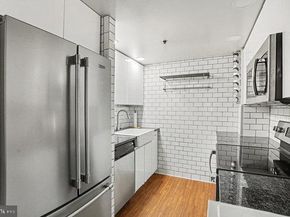 301 Race Street 101, Philadelphia PA 19106