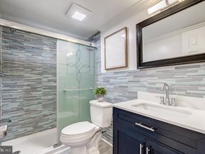 517 N Armistead Street 303, Alexandria VA 22312