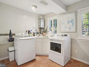 1507 Laurel Hill Road, Vienna VA 22182