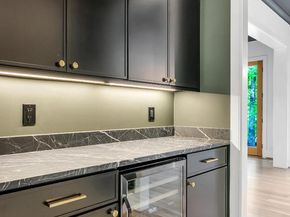 930 Fairway Drive NE, Vienna VA 22180