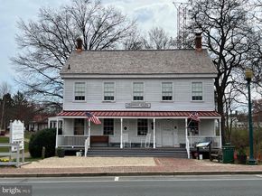 930 Fairway Drive NE, Vienna VA 22180