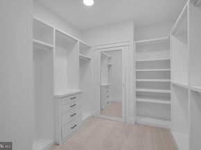 930 Fairway Drive NE, Vienna VA 22180