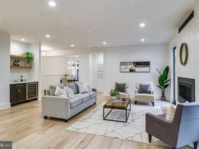 930 Fairway Drive NE, Vienna VA 22180