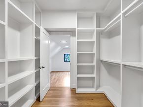 930 Fairway Drive NE, Vienna VA 22180