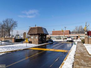 64003 Delaire Landing Road 3, Philadelphia PA 19114