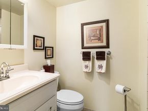 64003 Delaire Landing Road 3, Philadelphia PA 19114