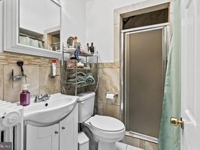 629 Jamestown Street, Philadelphia PA 19128