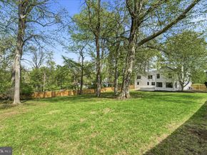 2577 Wayland Road, Berwyn PA 19312