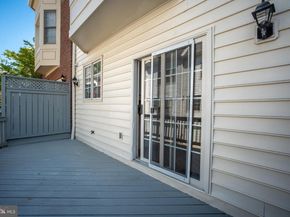 8894 Ashgrove House Lane, Vienna VA 22182