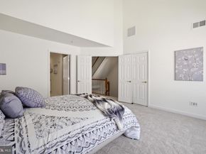 8894 Ashgrove House Lane, Vienna VA 22182