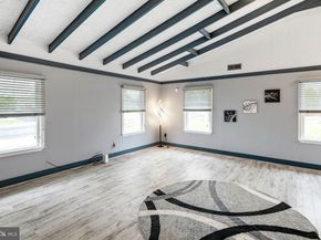 191 Crabtree Drive, Levittown PA 19055