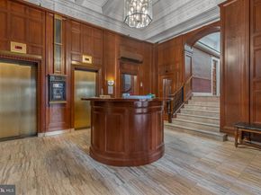 250 S 13TH Street 11E, Philadelphia PA 19107