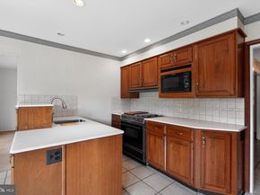 3902 Shelley Road, Huntingdon Valley PA 19006