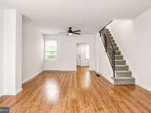 2545 S Marshall Street, Philadelphia PA 19148