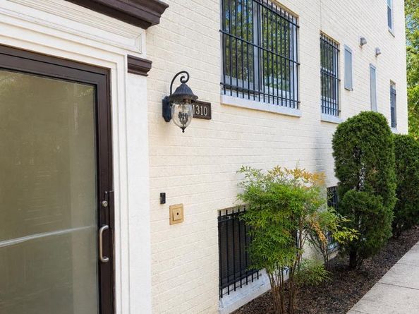 1310 Congress Street SE 204, Washington DC 20032