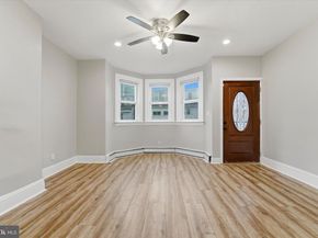 909 Pine Street, Darby PA 19023