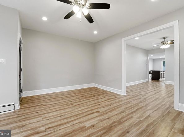 909 Pine Street, Darby PA 19023