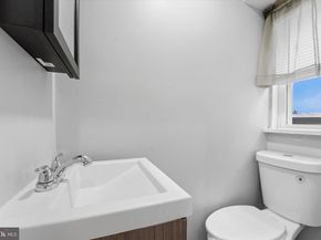 909 Pine Street, Darby PA 19023