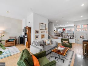 114 Bainbridge Street, Philadelphia PA 19147