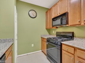4854 Eisenhower Avenue 155, Alexandria VA 22304