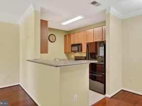 4854 Eisenhower Avenue 155, Alexandria VA 22304
