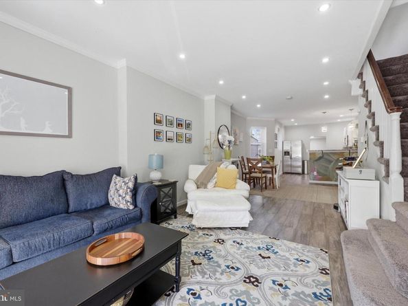 5447 Willows Avenue, Philadelphia PA 19143