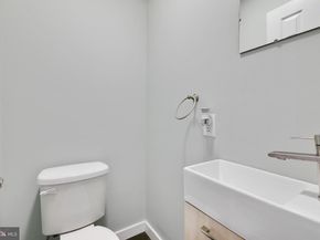 1903 S Warnock Street, Philadelphia PA 19148